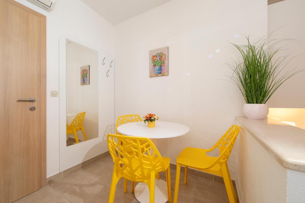 Apartments Milana 2 Tučepi Kültér fotó
