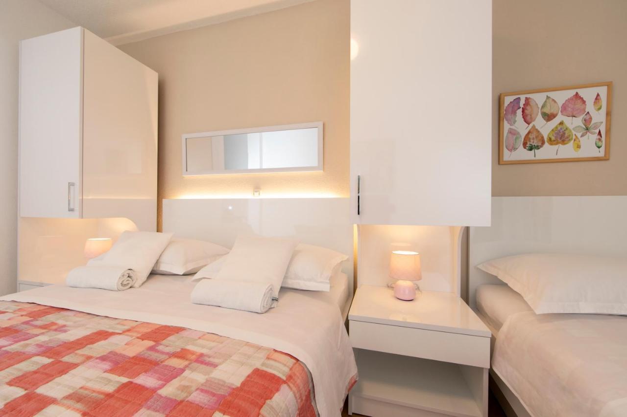 Apartments Milana 2 Tučepi Kültér fotó